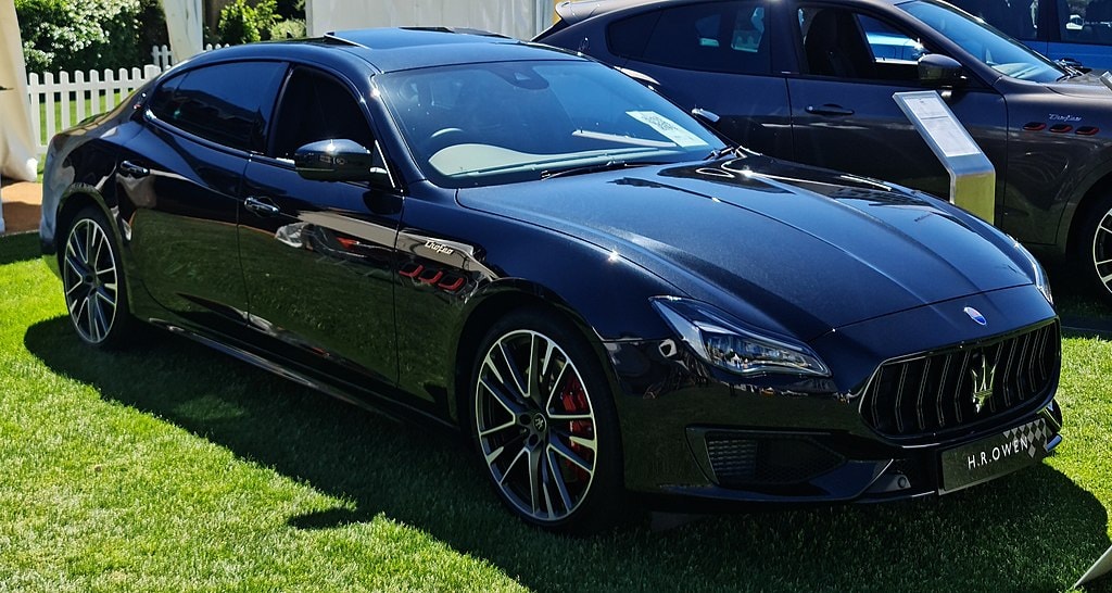 2021_Maserati_Ghibli_Trofeo
