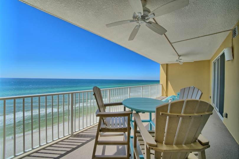 ceiling fan in balcony