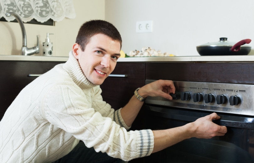 How to Clean Melted Plastic from the Oven Tips, Tricks, and How to Guide Grea Vision