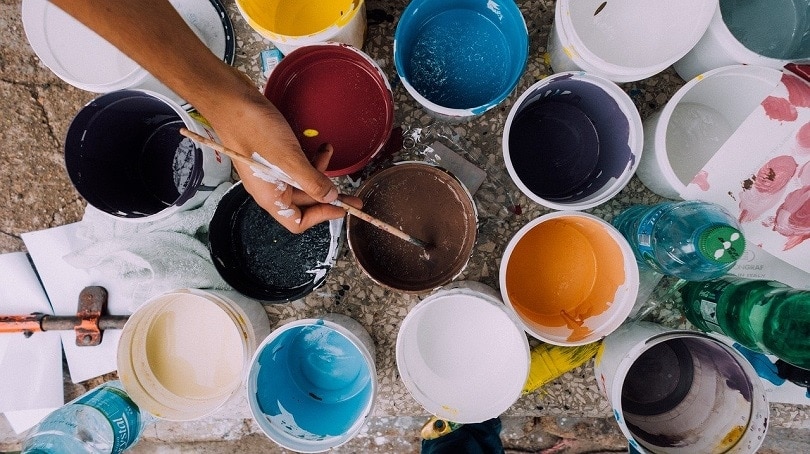 Paint-cans-by-Free-Photos